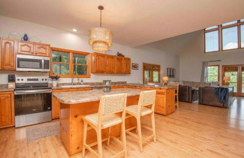 Family Friendly Lakefront with Private Dock Fire Pit Near Marinas - Foto 10