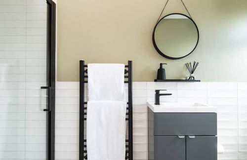 Newly renovated Victorian house with free parking - Foto 15