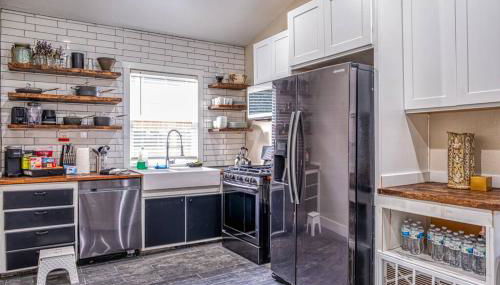 4BR Victorian Walk to UC Davis & Shriner Med Cen - Foto 2