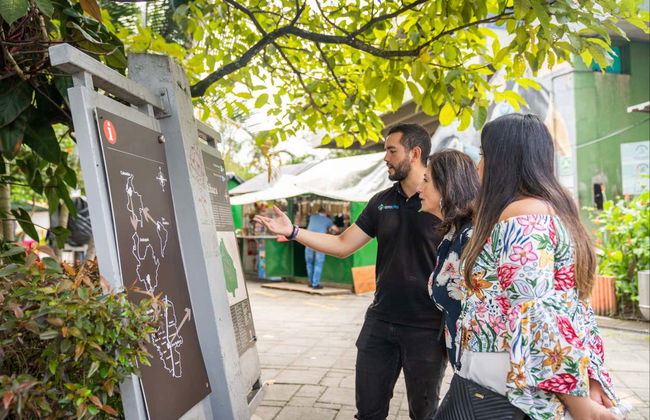 Tour di Medellín in chiva rumbera - Foto 5
