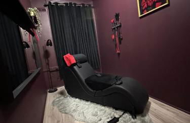Adult only, fetish retreat play space - Foto 3