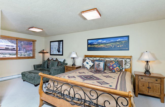 The Crestwood Condominiums - Foto 4