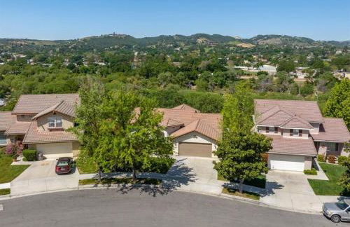 Manzanita Manor-Whimsical art & near downtown - Foto 40