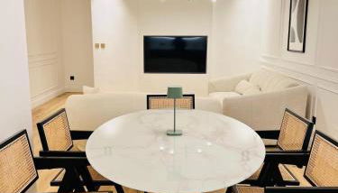 Le Kronenbourg - À deux arrêts de tram du centre-ville - Photo 2