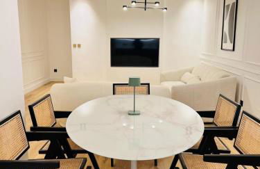 Le Kronenbourg - À deux arrêts de tram du centre-ville - Photo 2