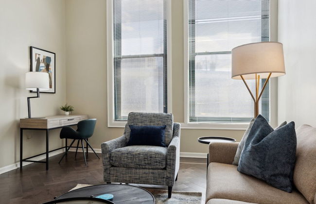 Placemakr Downtown Pittsburgh at The Pennsylvanian - Foto 45