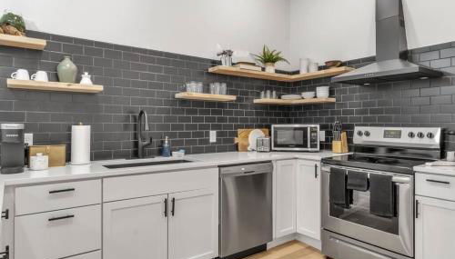 Carriage House Loft - King Bed and Garage Parking - Foto 5