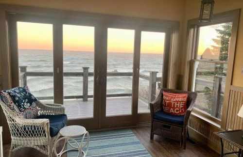 The Sunset Cottage - Lakefront with Private Beach - Foto 10