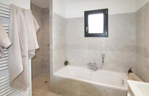 Nice Home In La Bégude De Mazenc - Foto 31