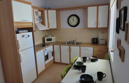 Phoebes Place At Kalamaki Court, 2 Bedroom Villa With A Shared Pool - Foto 2