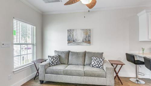 Walk to Beach and Moody Mansion Galveston Home! - Foto 4