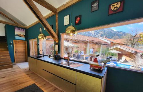 stylische Alpenlounge mit Pool, Blockhaus-Sauna und Jacuzzi für bis zu 12 Personen - Foto 33