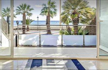 Frente a mar salida directa playa solo 30M agua - Foto 6