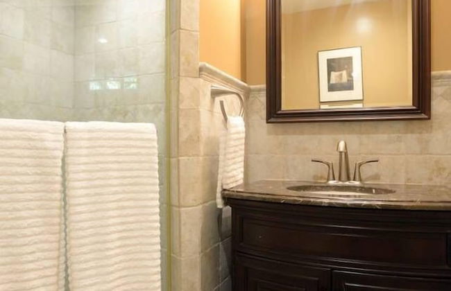 LUX Suites in the Heart of Santa Monica - Foto 19