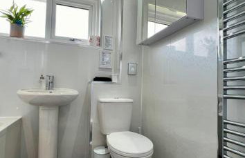 Dunmuir House 4 Bedroom 2 bathroom House & Garden in Denny - Photo 33