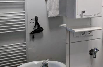 65qm Altbaucharme mit zwei Balkonen - Photo 15