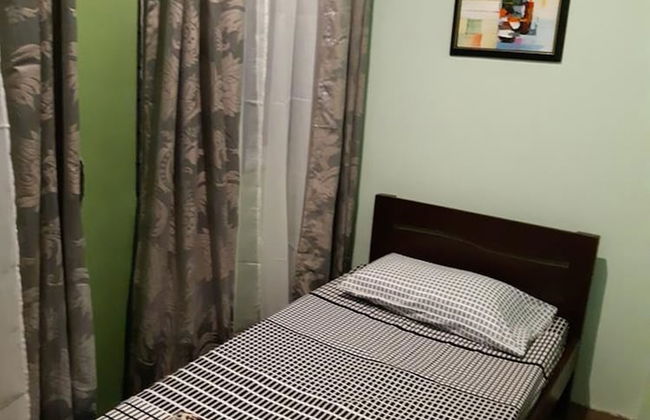 Restful 3BR Hillside Duplex - Foto 8