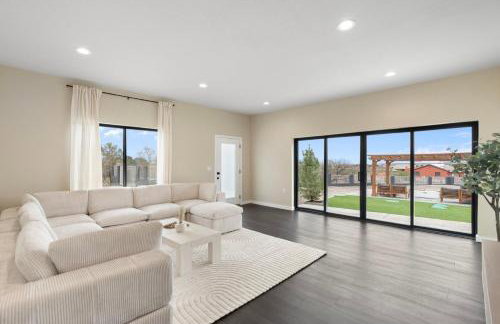 Luxury 5BR Cottonwood Retreat with Pool and Panoramic Views - Foto 11