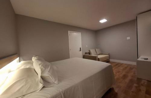 Flat-Apto Alto da XV-Centro Piscina e Academia - Foto 4