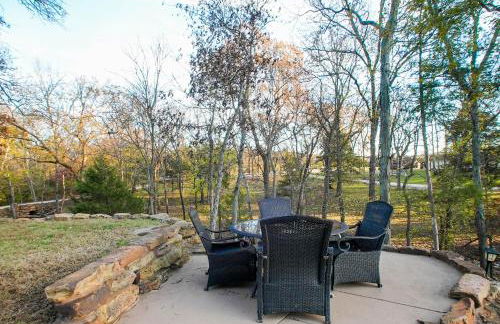 15 Mins to U of A - Pool & Hot Tub - Foto 34