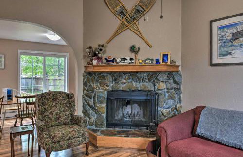 8 Mi to Dtwn Achorage! Home with Pet-Friendly Yard - Foto 7