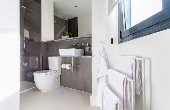 Sevilla Alquila Amplios Apartamentos Duplex en San Bernardo - Foto 48