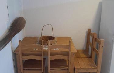 Suíte e cozinha, entrada compartilhada - Foto 20