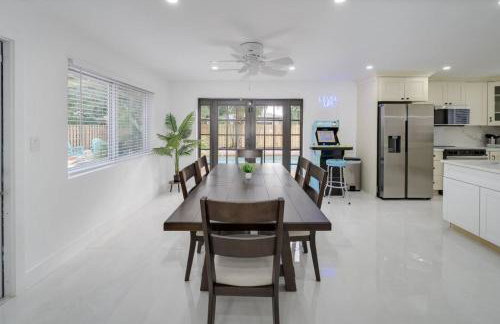 Home with Games Pool Paradise - Foto 6