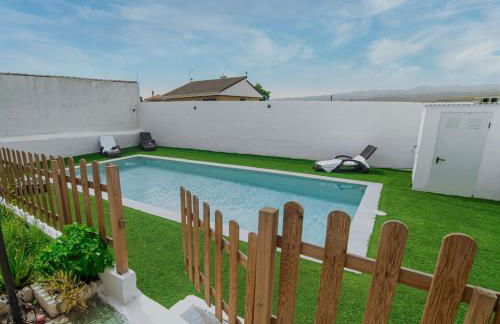 Magnificent villa: 2 private pools, BBQ, garden & parking. 13 per. In Padul - Foto 4