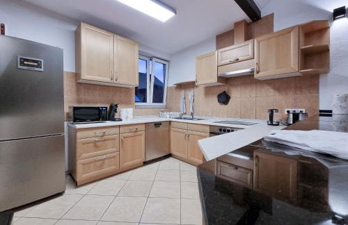 Alpha Apartments - Photo 9