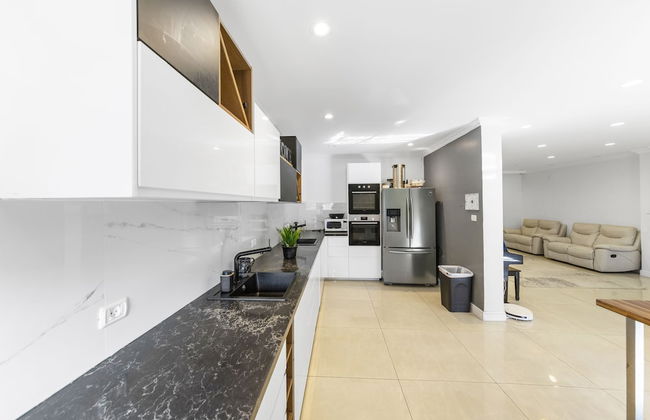 Chateau Gabriel 6 BR Villa w Heated Pool - Foto 15