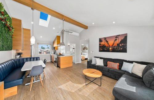Modern Luxury 2BR Apt in Heart of Ocean Beach - Foto 1
