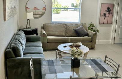 Close to everything! Perfect basecamp for WPB - Foto 24