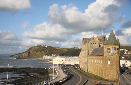 Fferm Penglais Apartments - Photo 9