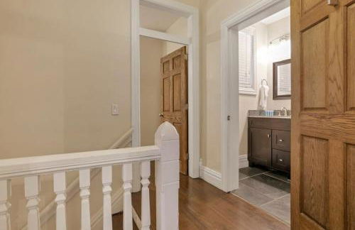 OSU and Short North 4 Bedroom Patio and Garage with EV - Foto 30