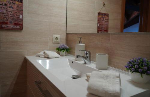 Cal Harrys - La Mejor Casa de vacaciones en Pyrenees con Vistas a la Montaña - Photo 76