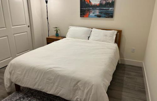 Near Stanford Luxury Retreat 1 Gigabit Fast WiFi Two Car Garage Masterbedroom King Size Bed Walk-in Closet and Walk-in Shower - Foto 23