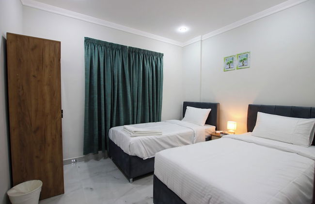 STAR NIGHT FURNISHED APARTMENTS - Photo 39