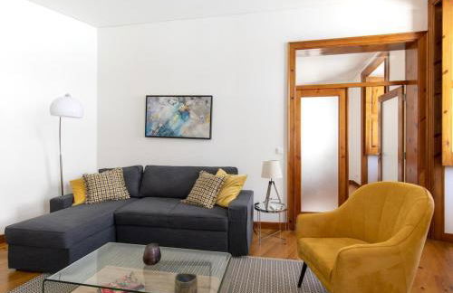 Chiado Stylish Bright Apt with AC - Photo 9