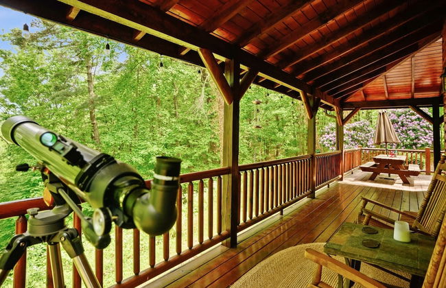Tree Top Lodge - Gorgeous Lake Cabin With Hot Tub & Magnificent Views Of Forests And Mountains! 3 Bedroom Cabin by Redawning - Foto 30