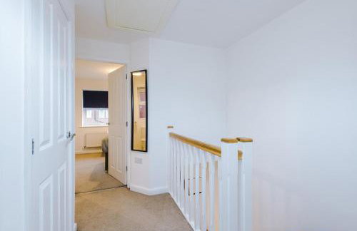 NEW! Presented by LTJ Prime Key Properties, Driveway Parking, Free WiFi - Foto 3