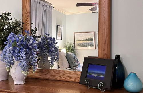 Big New England Family Home; walk to beach, shops - Foto 55