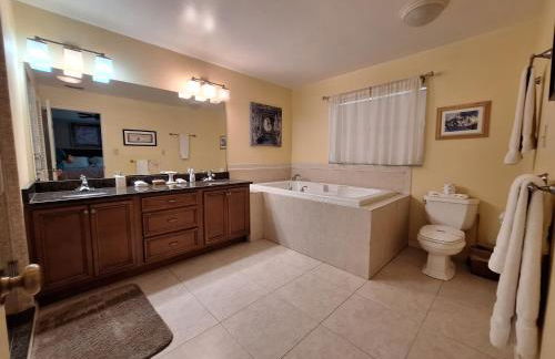 3 Bed 2 Bath amazing Lakeview , Jacuzzi Bath Tub - Foto 21