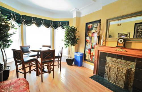 City Villa Sleeps 10-20 Free TV & Parking - Foto 1