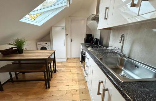 Cosy 3 Bedroom Flat, Hackney Central - Foto 6