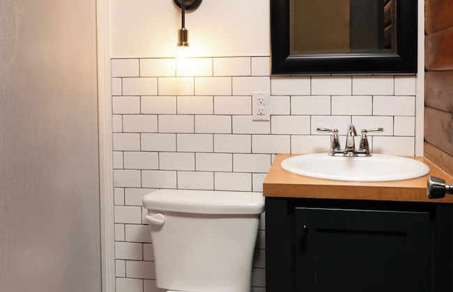 Miette Mountain Cabins - Photo 26