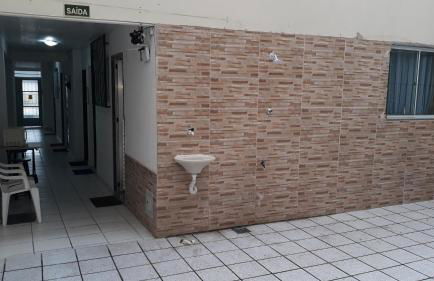 Seu Apto Praia da Costa 6 com Cama Casal e Opcional Pequena Cama Solteiro Simples Barato Local Excelente Ar Cond TV Microondas Todo seu Centro - Foto 20