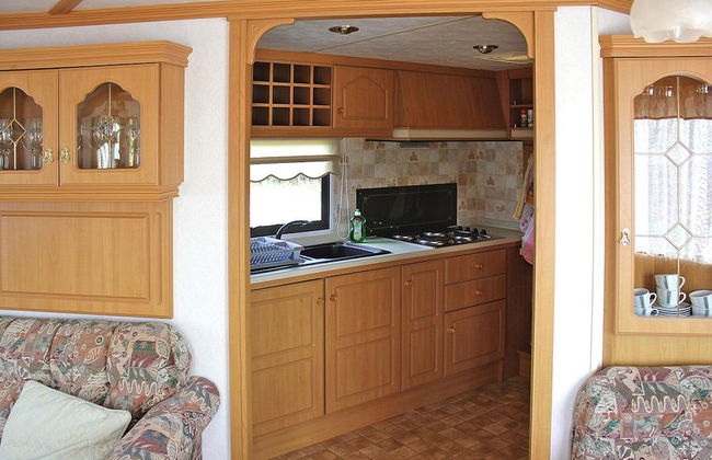 Beautiful Bungalow Directly at the Lake in Nadole - Photo 4