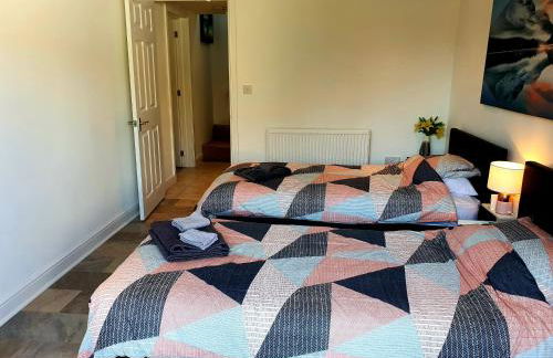 Idyllic 2 Bedroom Self-Contained UpsideDown Annexe - Photo 39