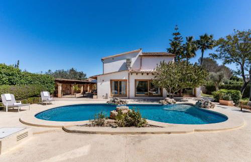 Villa con Piscina, BBQ y habitaciones ensuite by Can Panxo - Foto 1